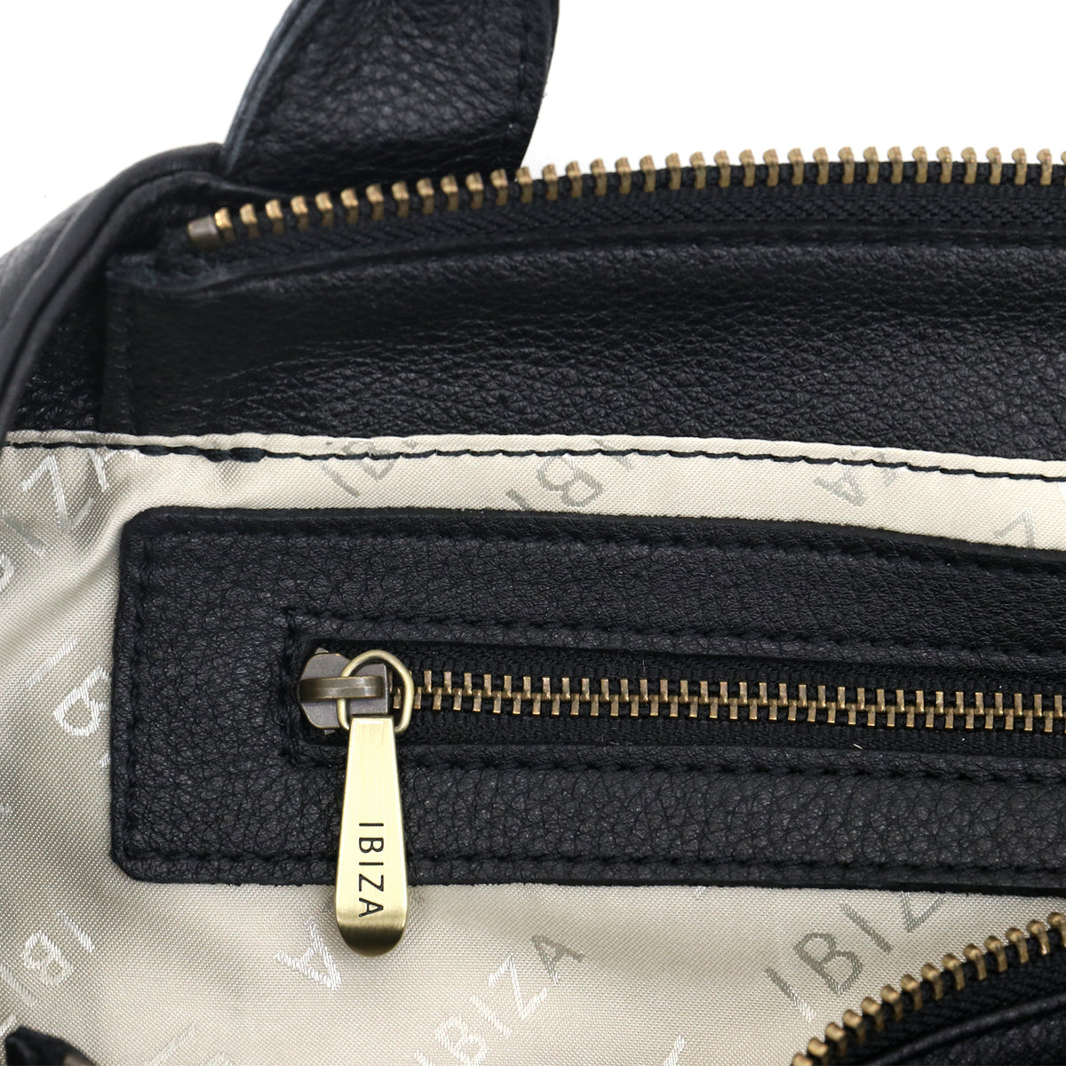 ボンダード　牛革　2WAYバッグ(M)