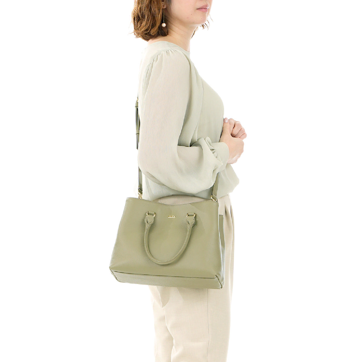 イニシオ　牛革　2WAYバッグ