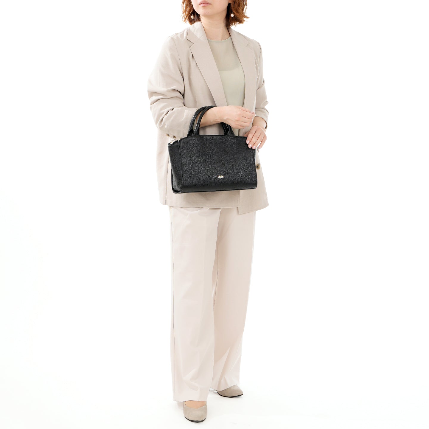 アセアーダ　牛革　2WAYバッグ (M)