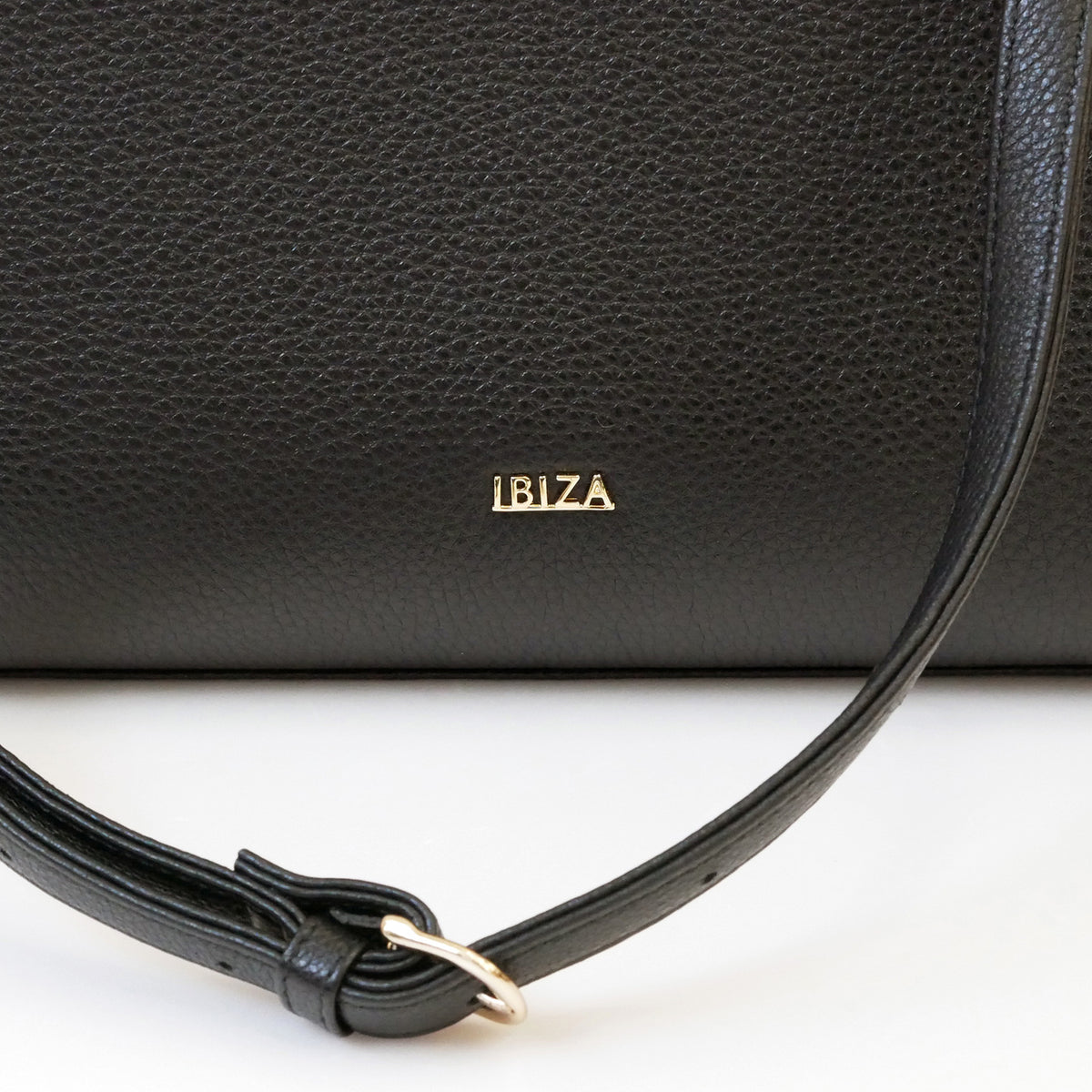 アセアーダ　牛革　2WAYバッグ (M)