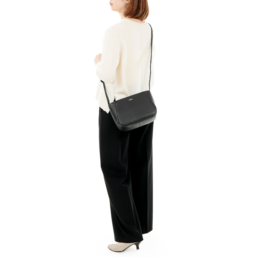 アトラクティーボ　ショルダーバッグ