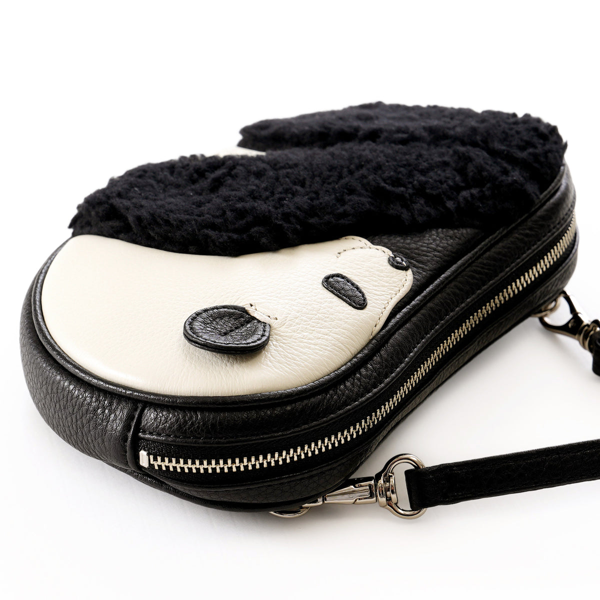 【直営・一部店舗限定】アニマーダ　牛革　ポシェット(パンダ)