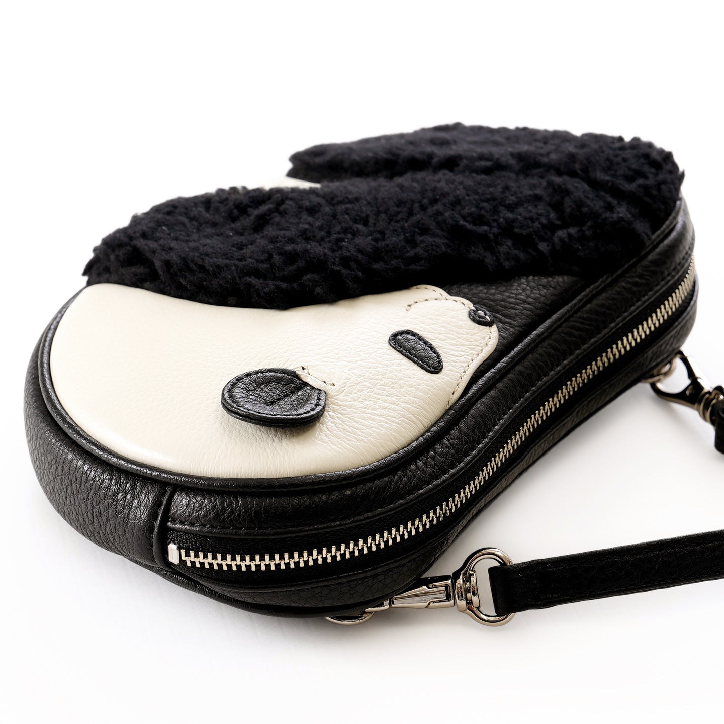 【直営・一部店舗限定】アニマーダ　牛革　ポシェット(パンダ)