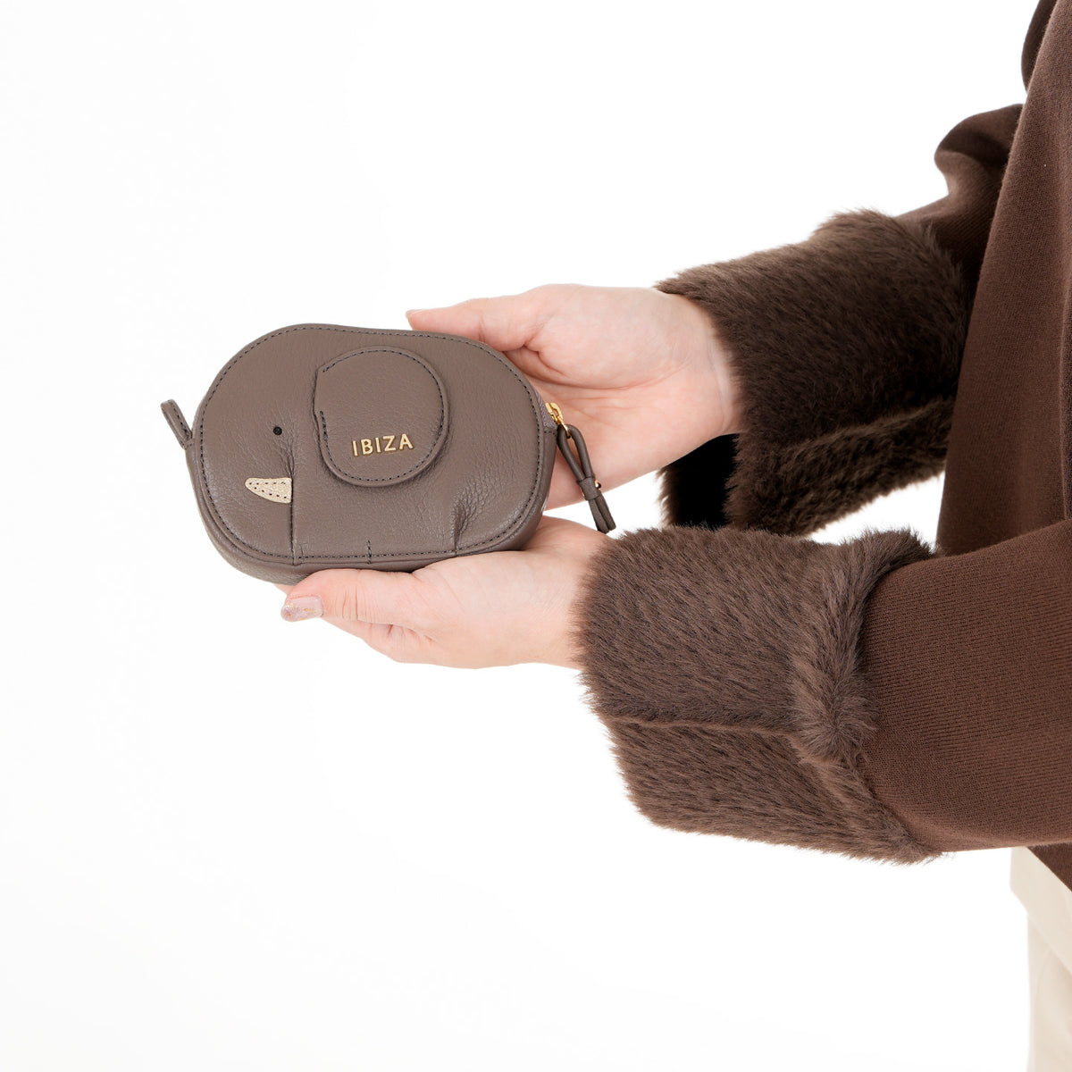 アニマーダ　牛革　マルチケース(ゾウ)