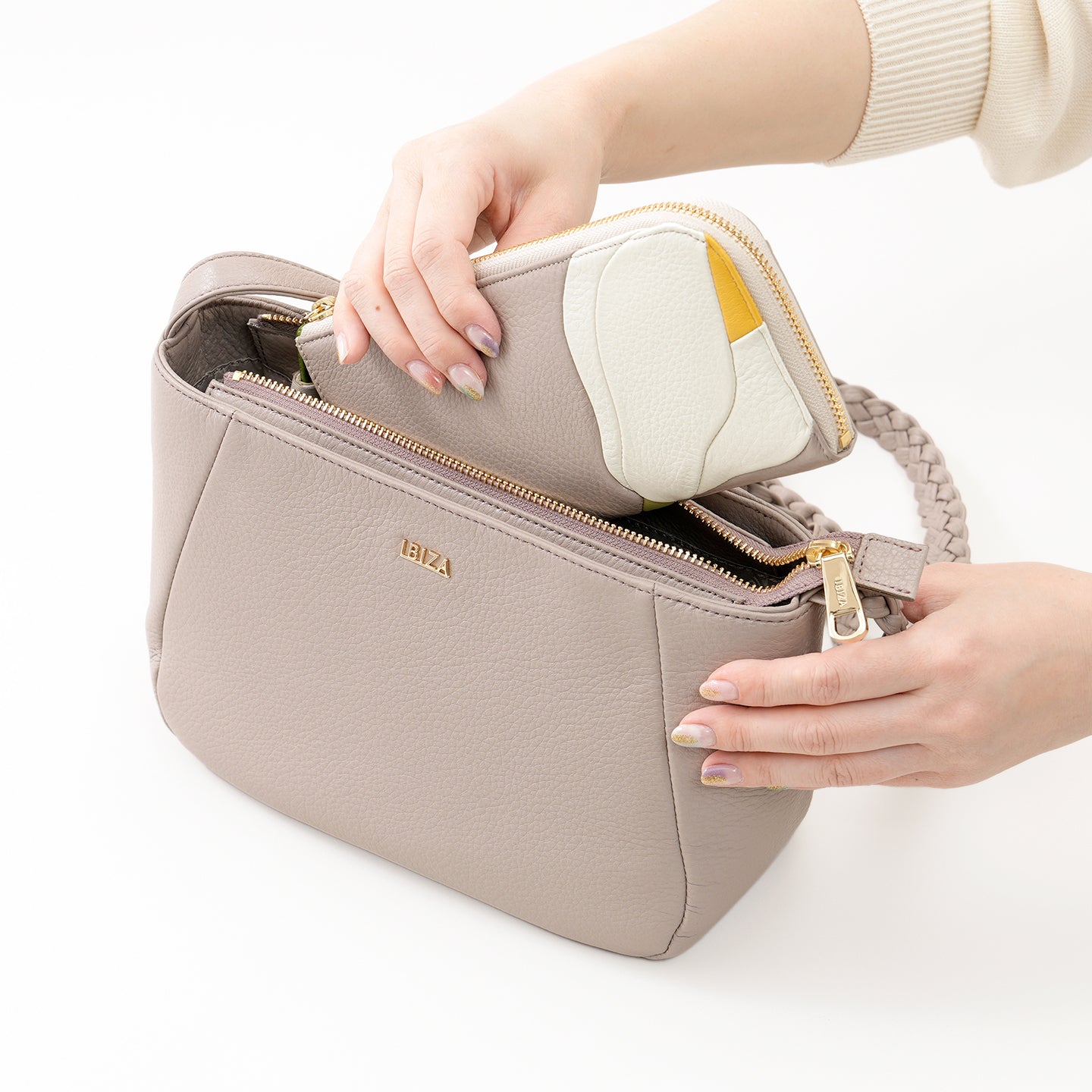 プレーサ　L字ファスナー長財布