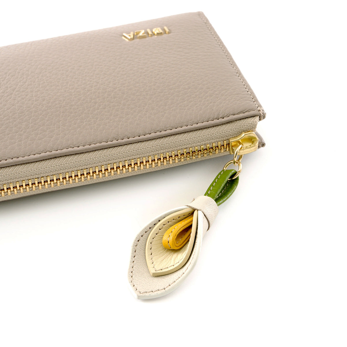 プレーサ　L字ファスナー長財布