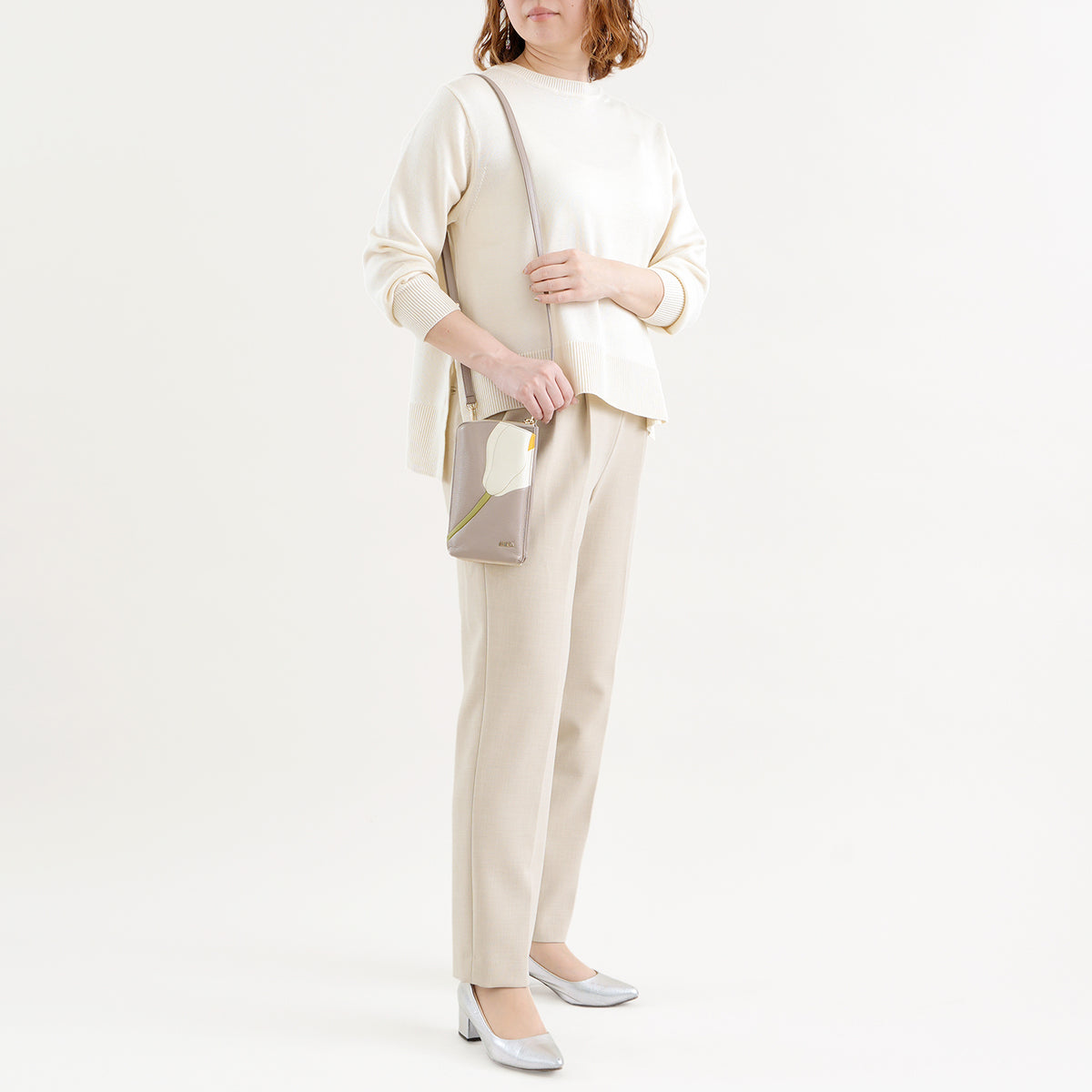 プレーサ　牛革　ウォレット&スマートフォンポシェット