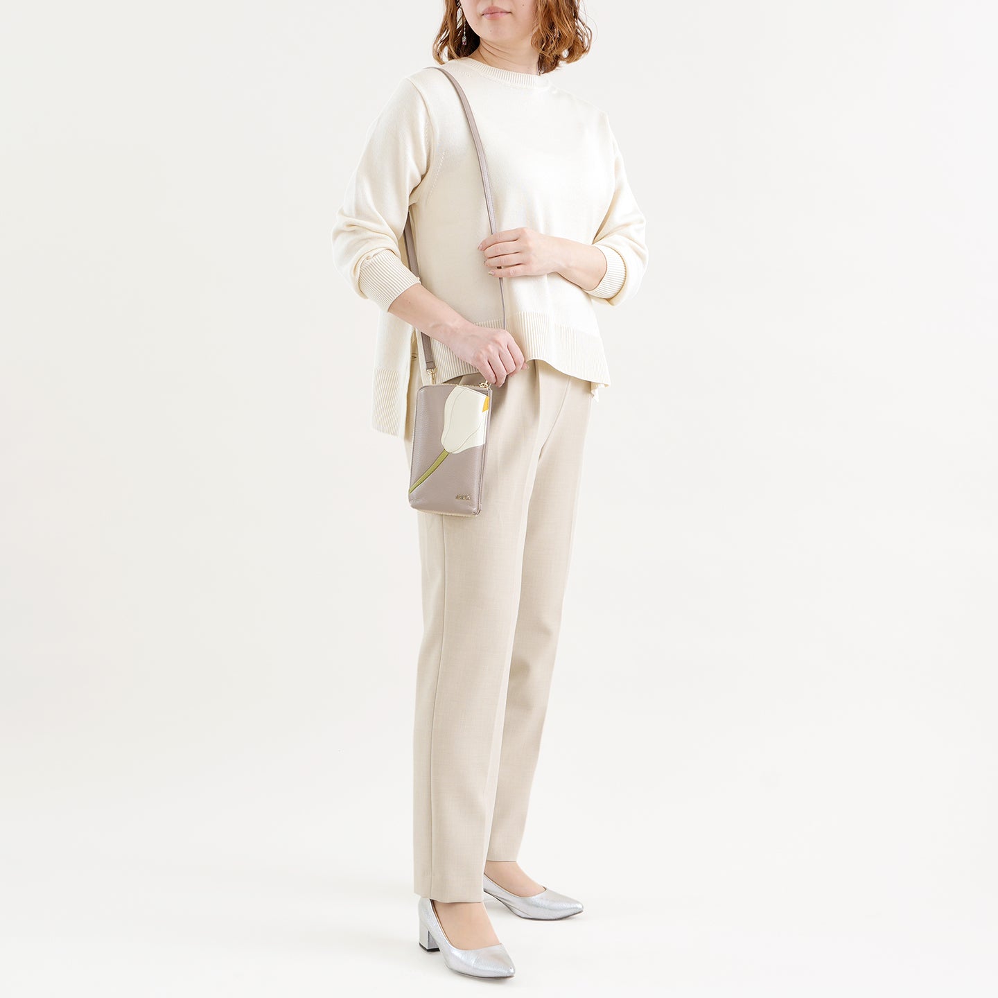 プレーサ　牛革　ウォレット&スマートフォンポシェット