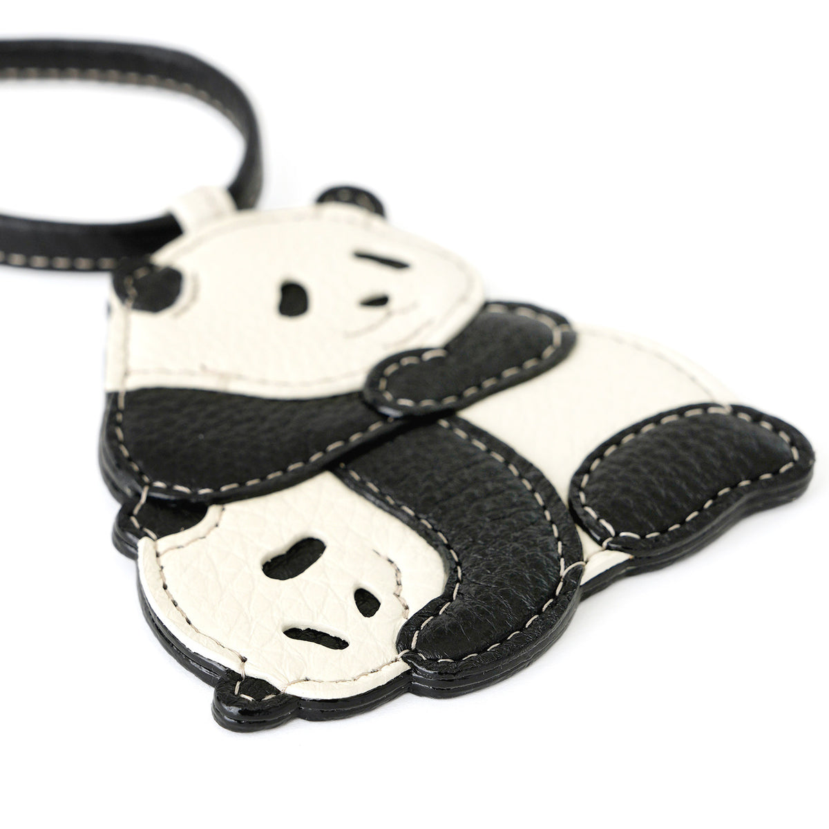 【直営・一部店舗限定】アニマーダ　牛革　チャーム(パンダ)