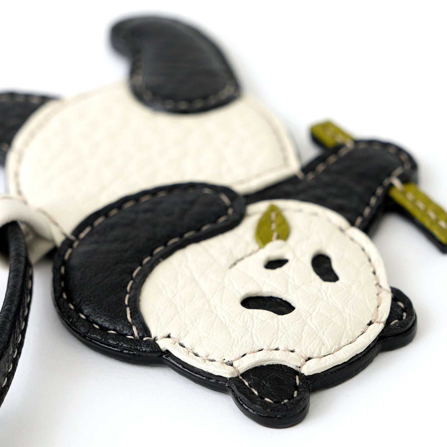 【直営・一部店舗限定】アニマーダ　牛革　チャーム(パンダ)