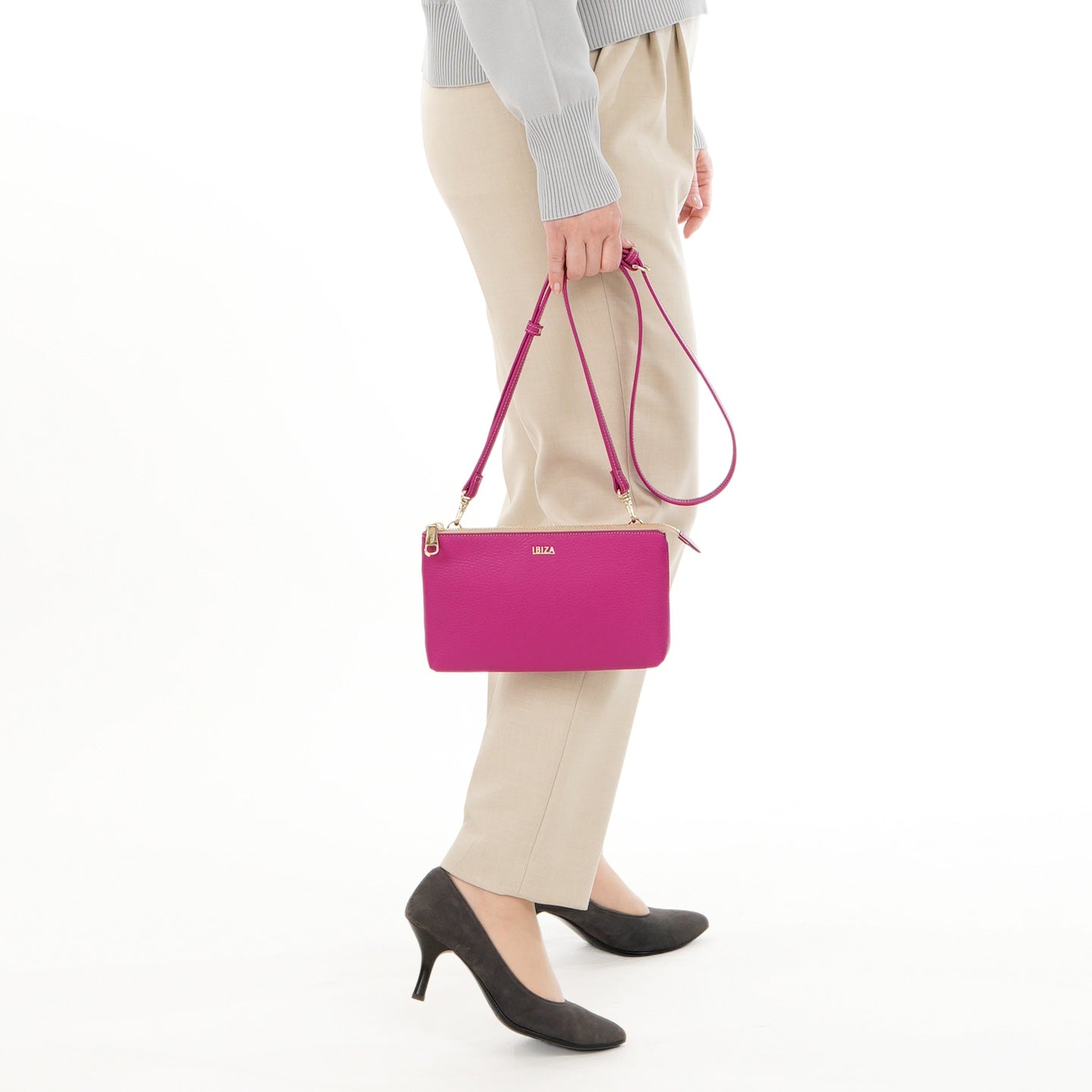 クラシカ　マルチポシェット