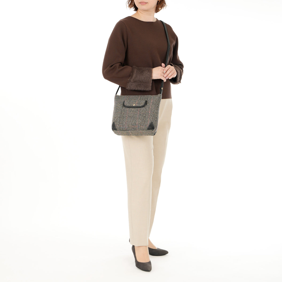 クアドロス　ショルダーバッグ