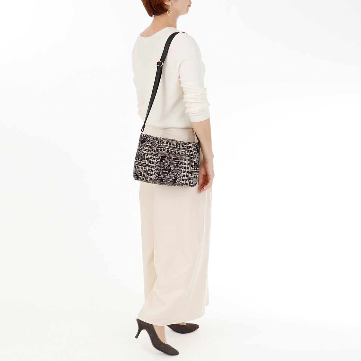 ディーア　ショルダーバッグ