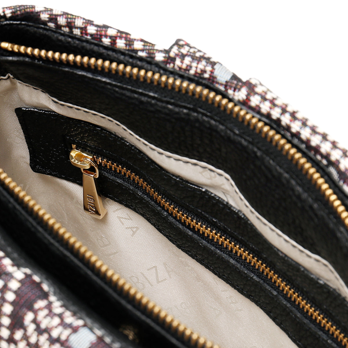 ディーア　ショルダーバッグ