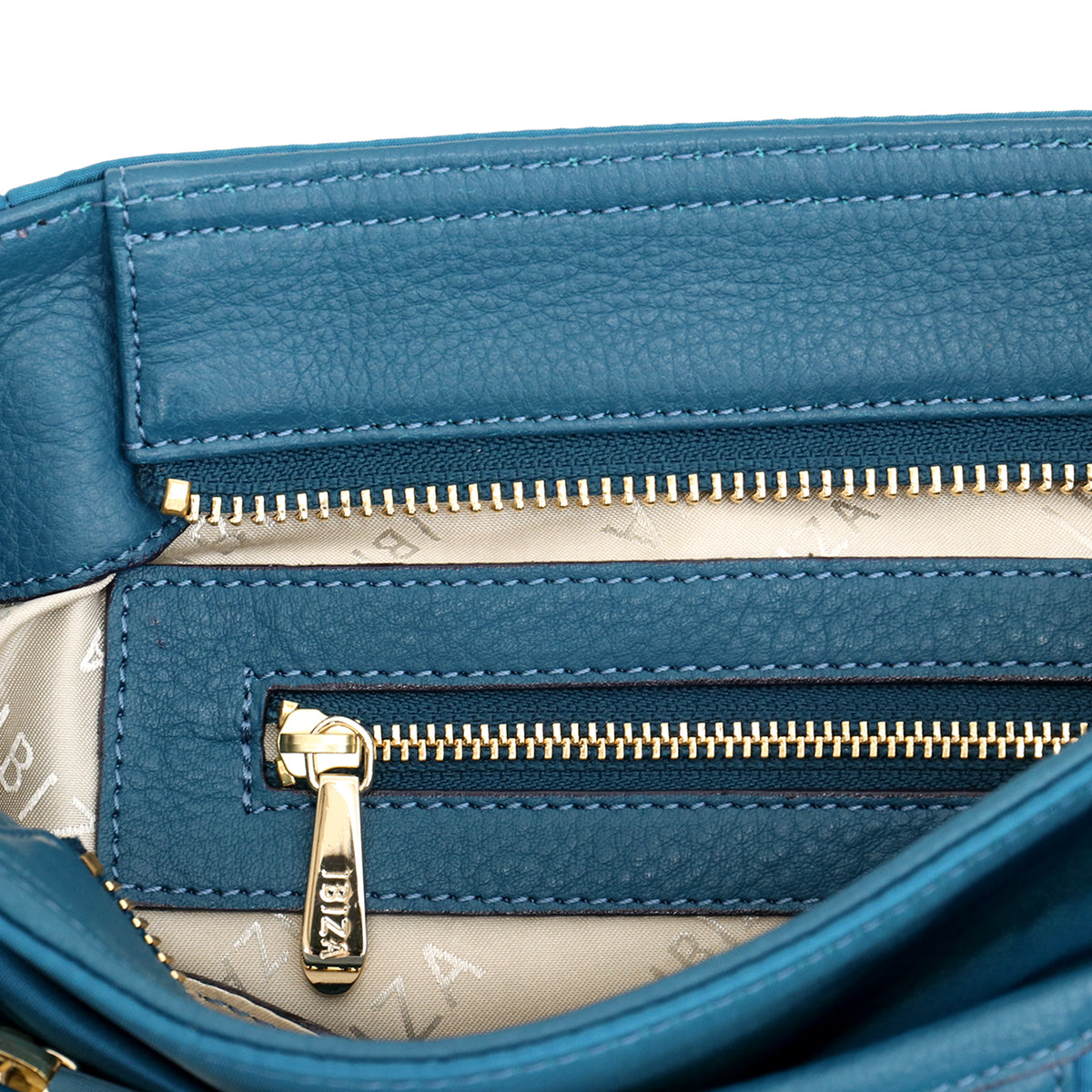 プルクロ　ショルダーバッグ