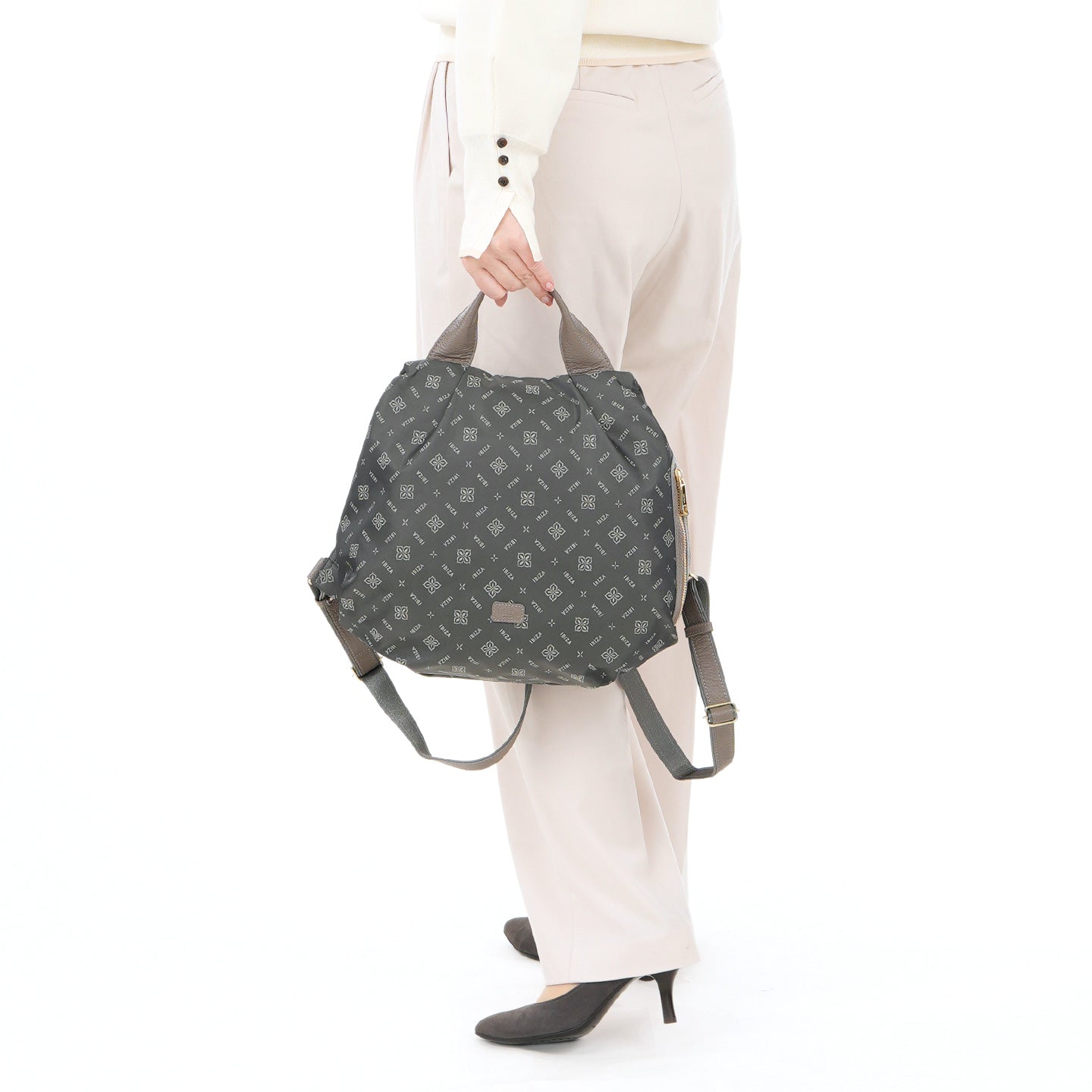 ロゴナイロン　リュック