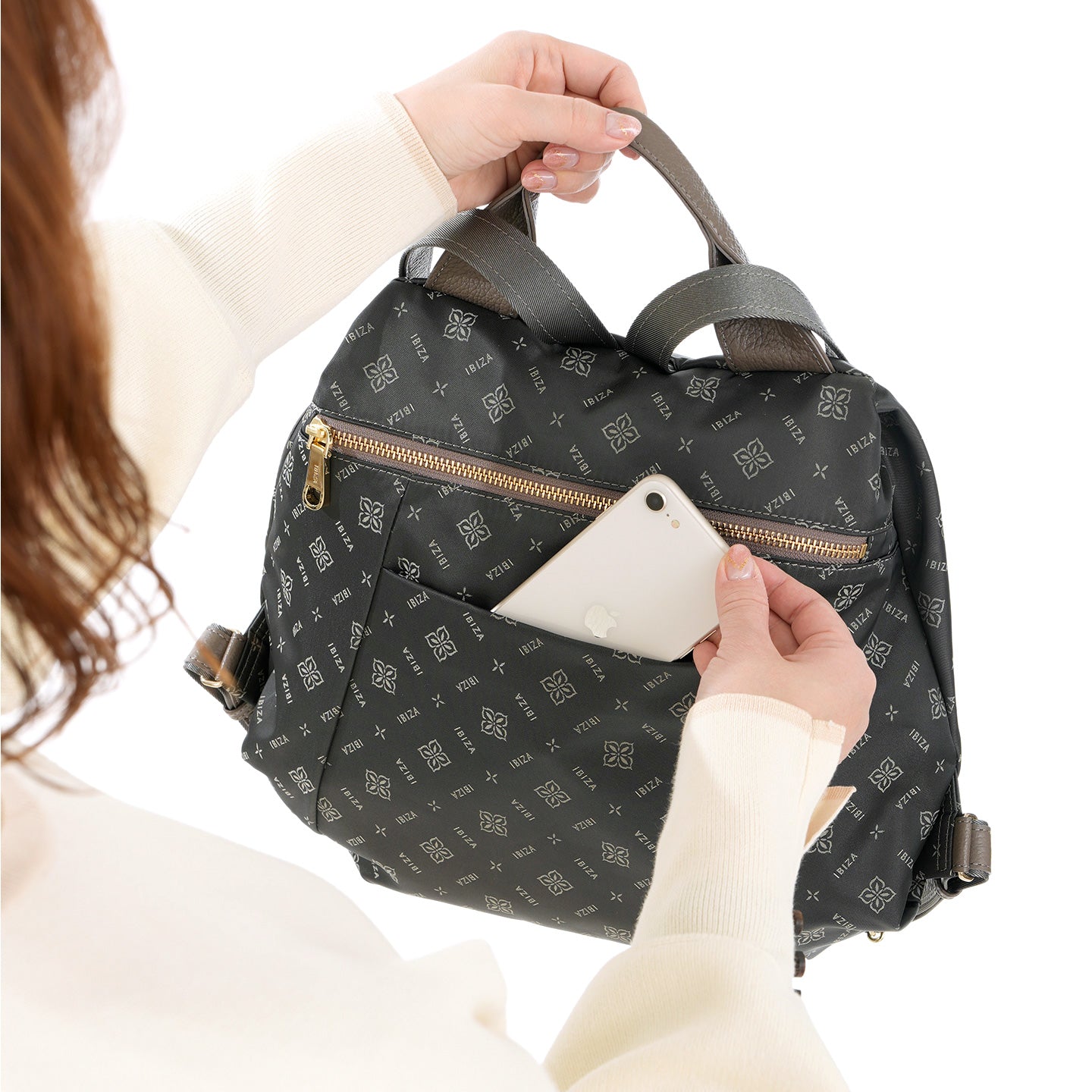 ロゴナイロン　リュック