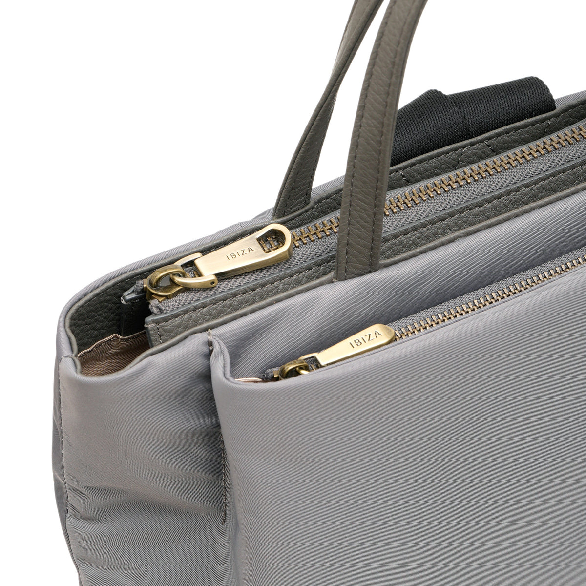 ディアリオ　ナイロン　リュック