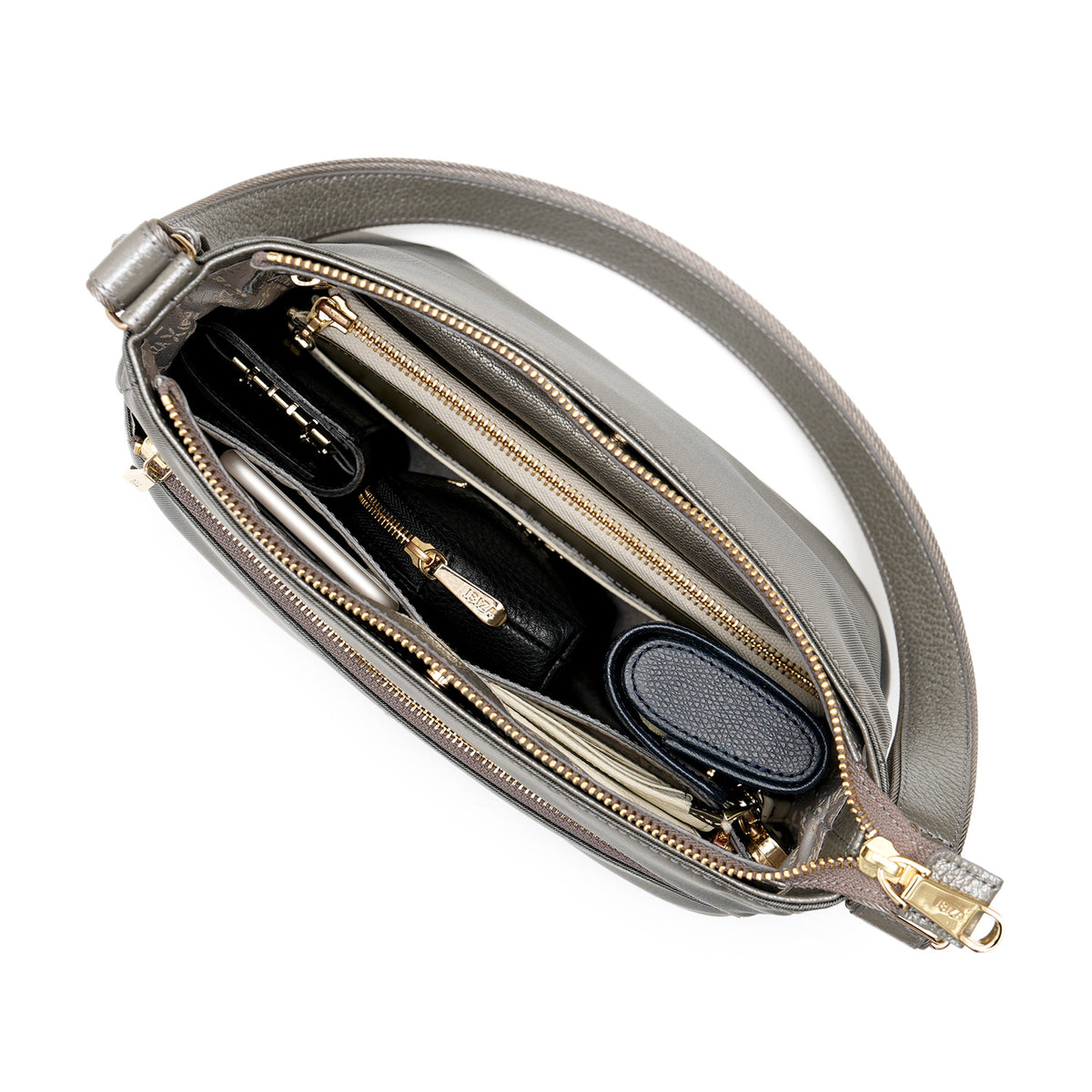 プリード　ナイロン　ショルダーバッグ