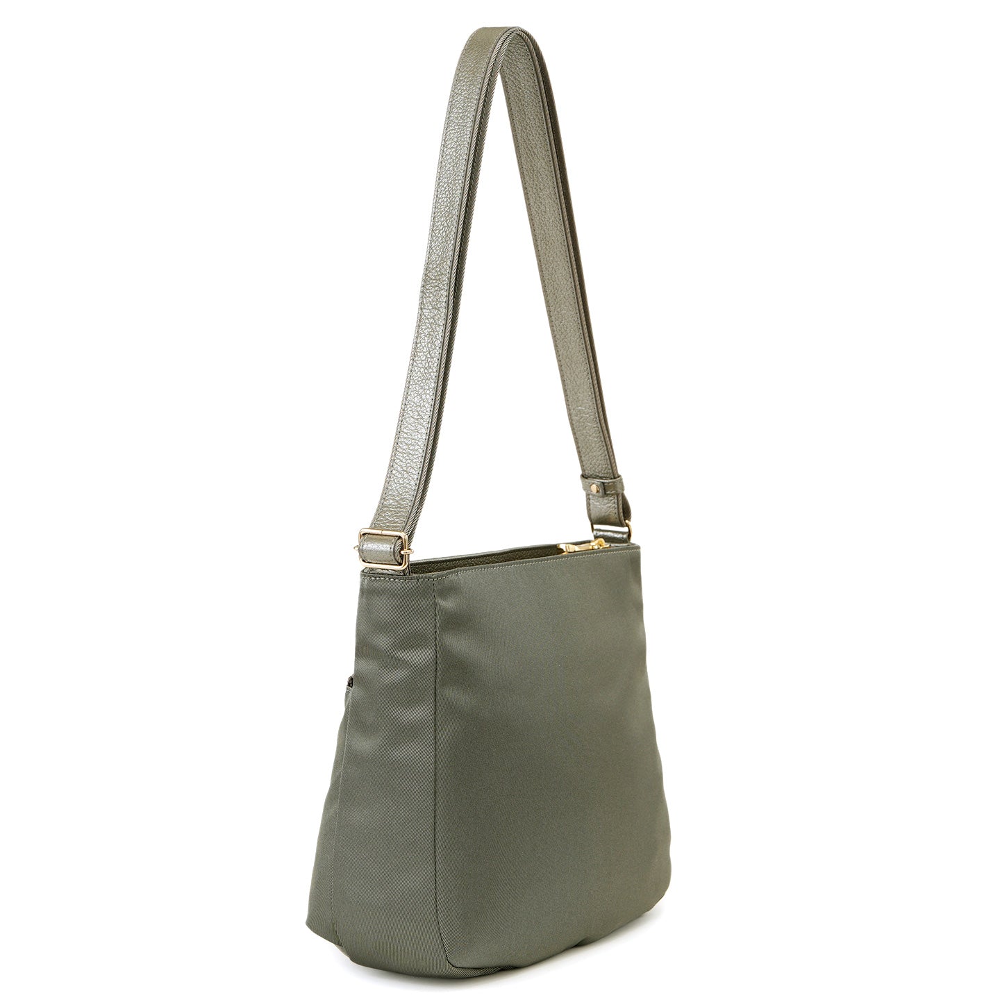 プリード　ナイロン　ショルダーバッグ