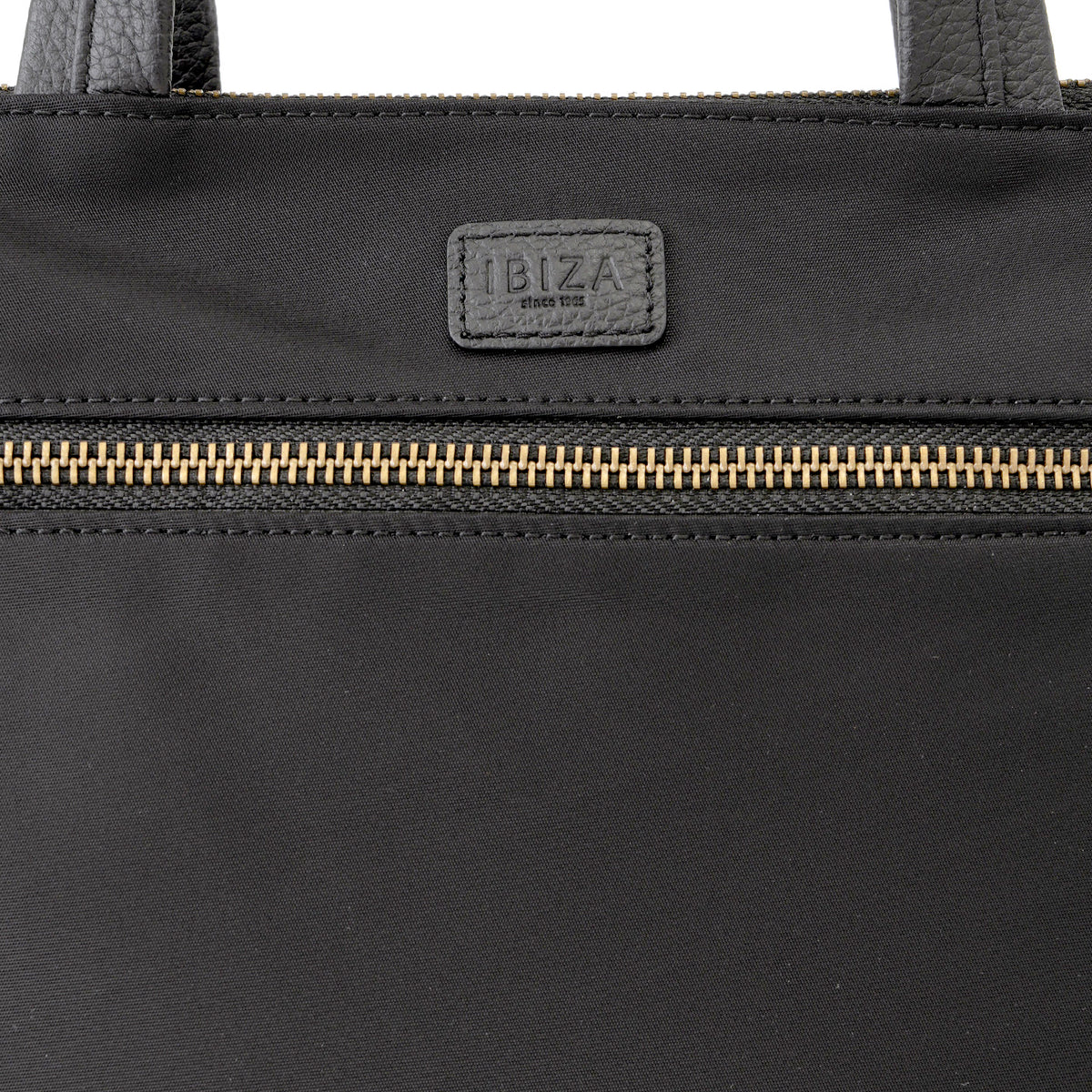 ディアリオ　ナイロン　2WAYバッグ