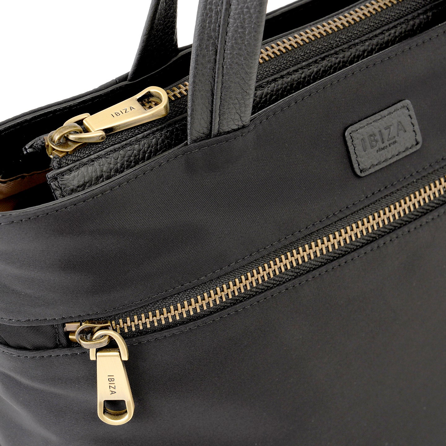 ディアリオ　ナイロン　2WAYバッグ