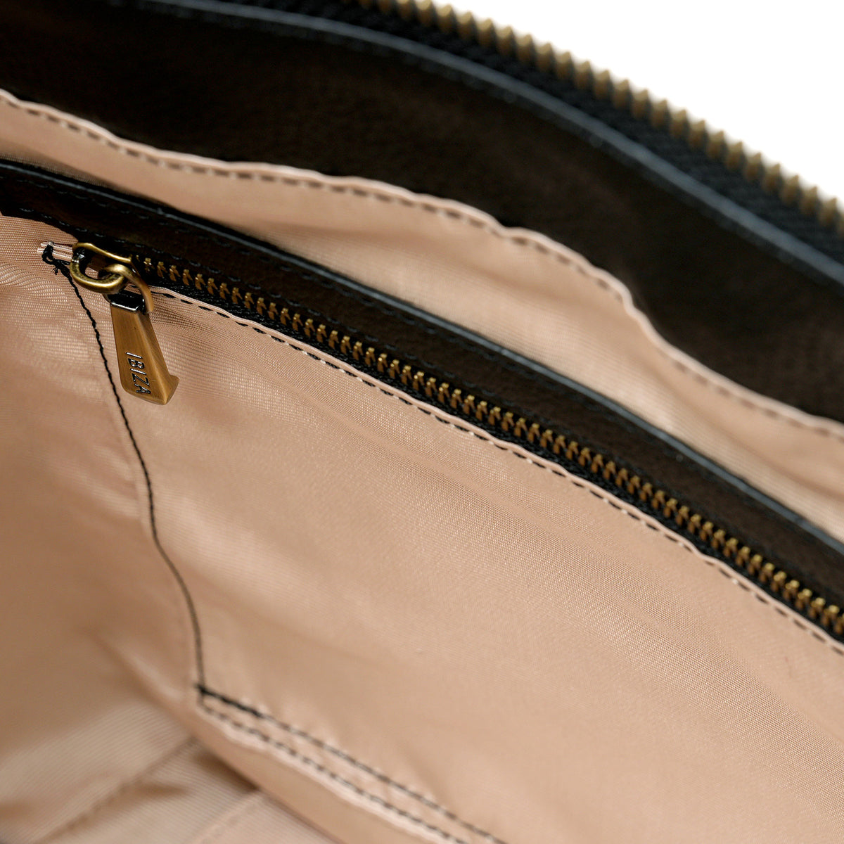 ディアリオ　ナイロン　2WAYバッグ