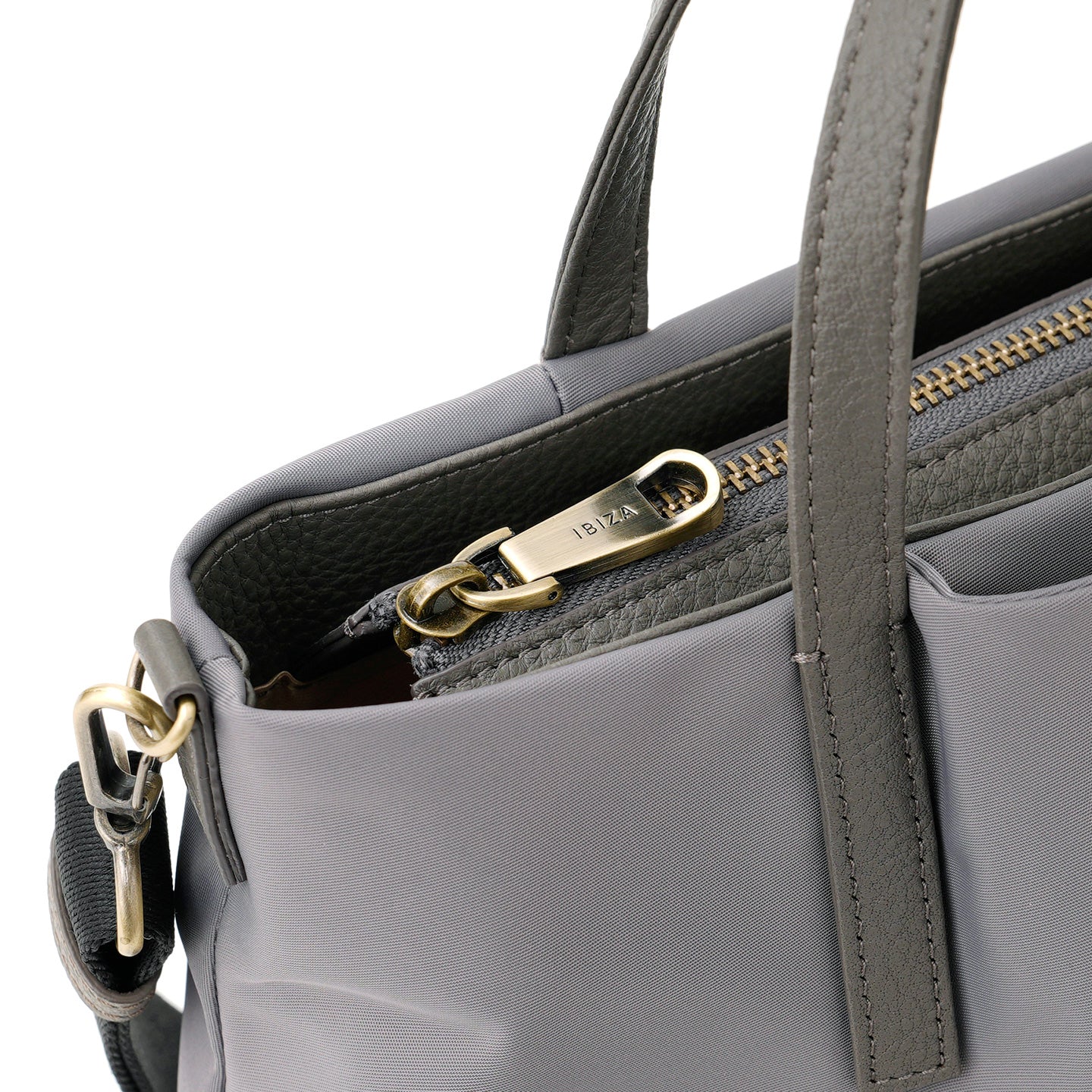 ディアリオ　ナイロン　2WAYバッグ