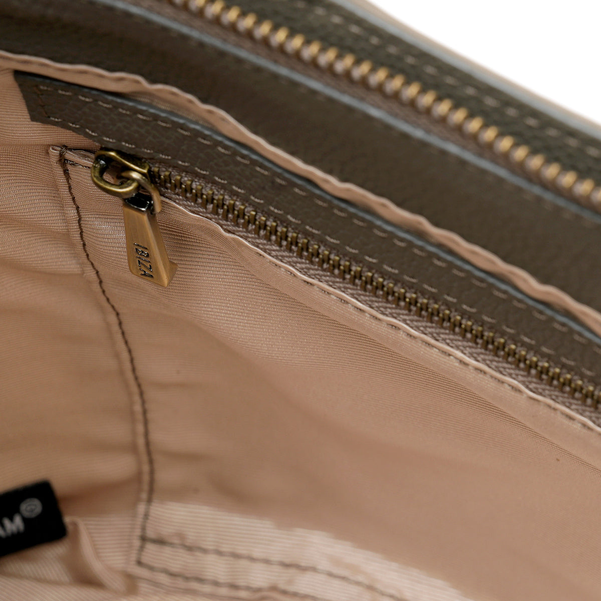 ディアリオ　ナイロン　2WAYバッグ