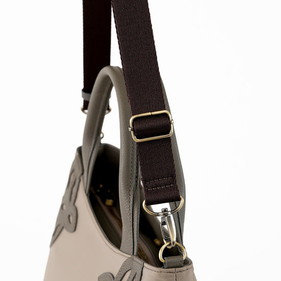 ディアリオ　ナイロン　2WAYバッグ