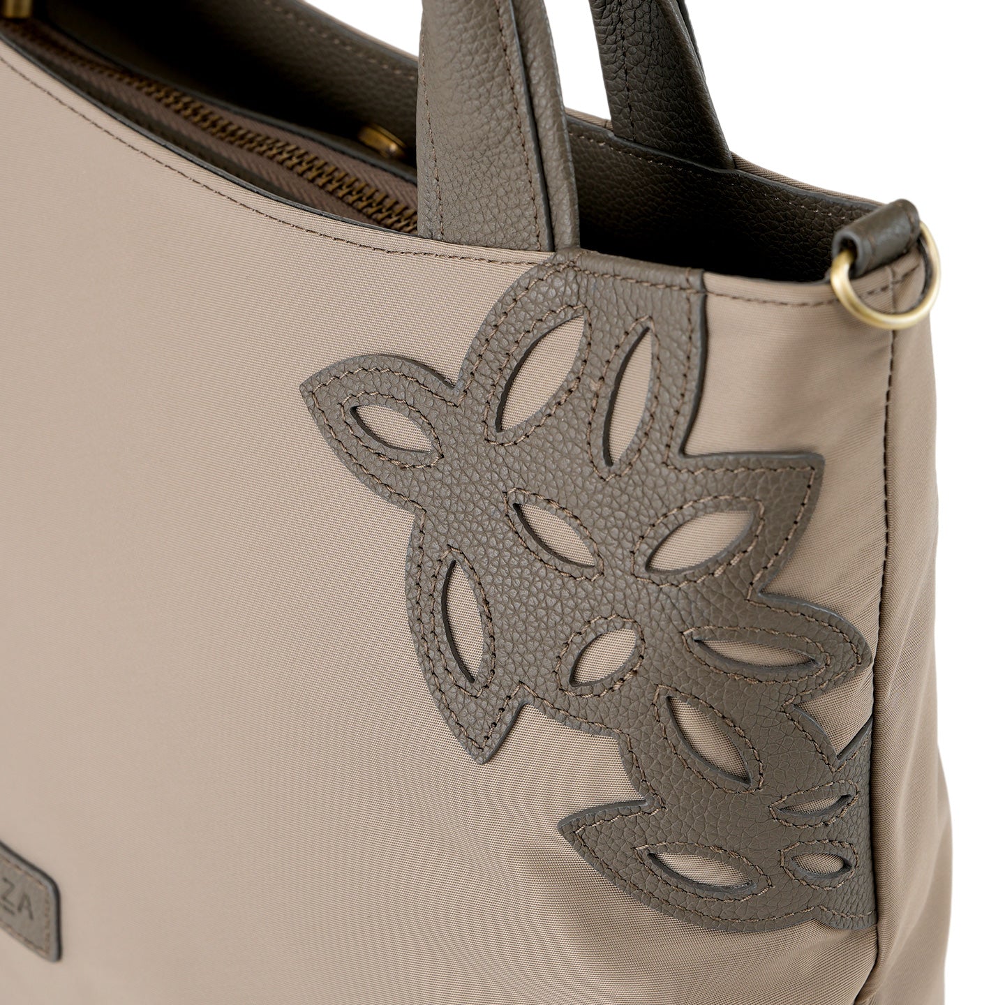 ディアリオ　ナイロン　2WAYバッグ