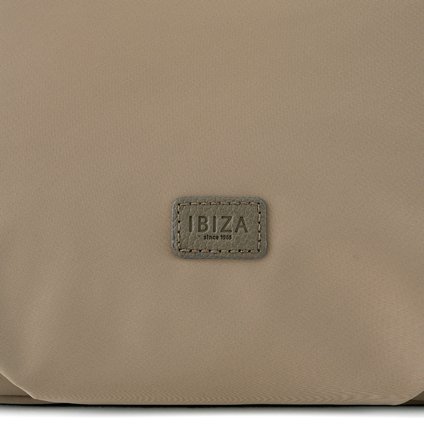 ディアリオ　ナイロン　2WAYバッグ