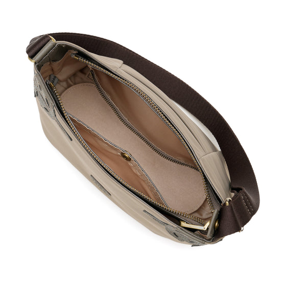 ディアリオ　ナイロン　ショルダーバッグ