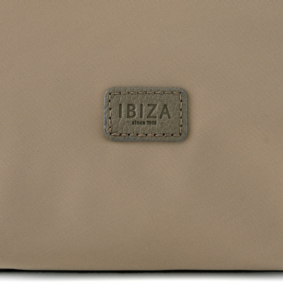 ディアリオ　ナイロン　ショルダーバッグ