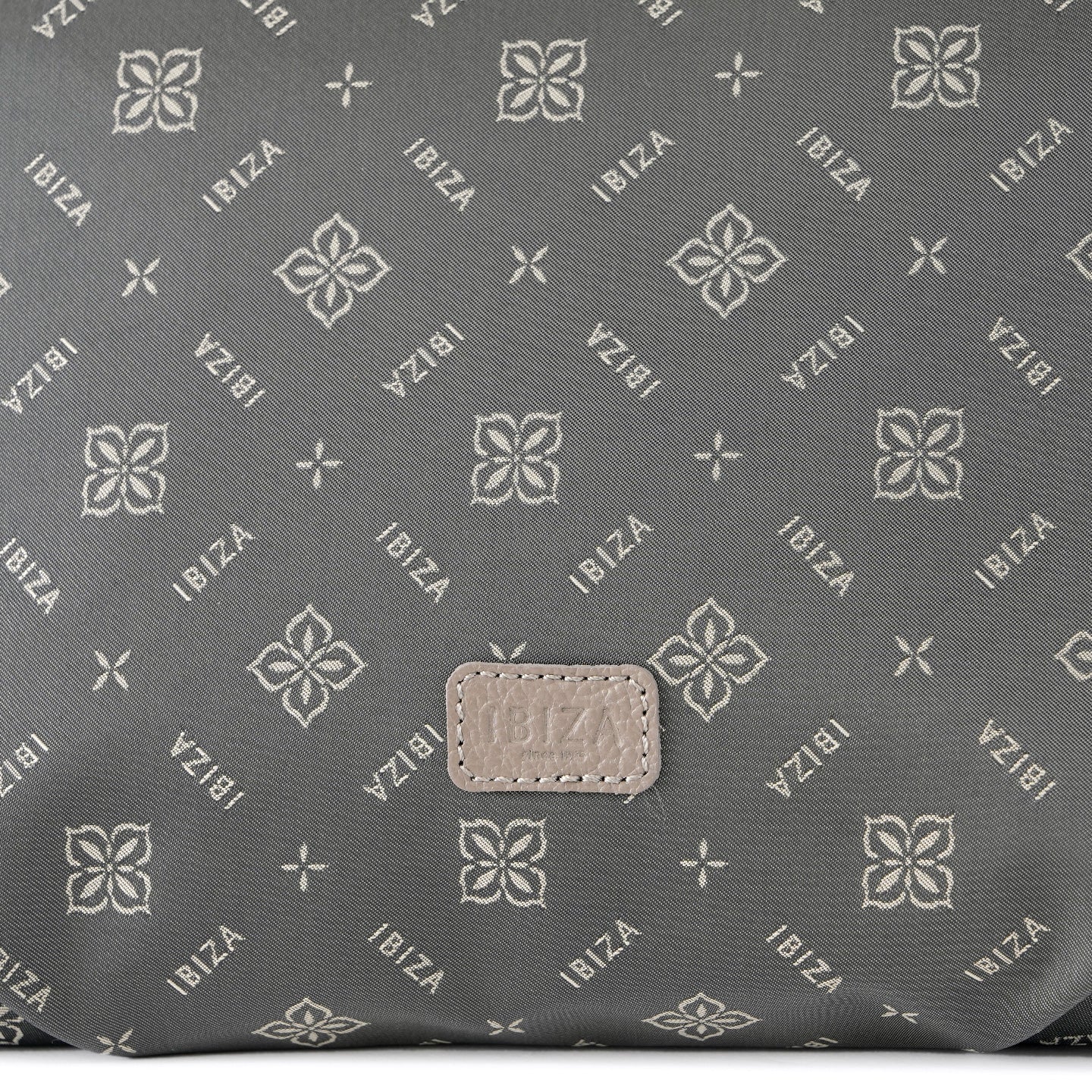 ロゴナイロン　2WAYバッグ