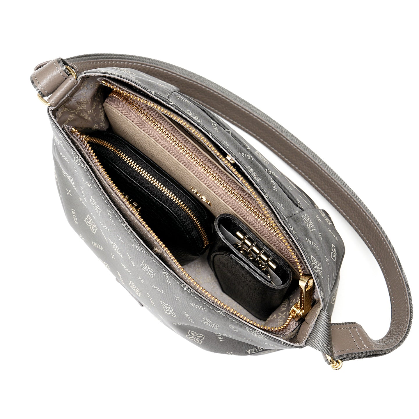 ロゴナイロン　ショルダーバッグ