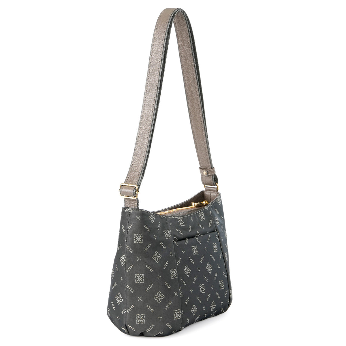 ロゴナイロン　ショルダーバッグ