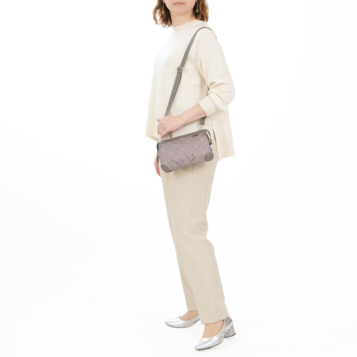 モノグラムナイロン　お財布ポシェット