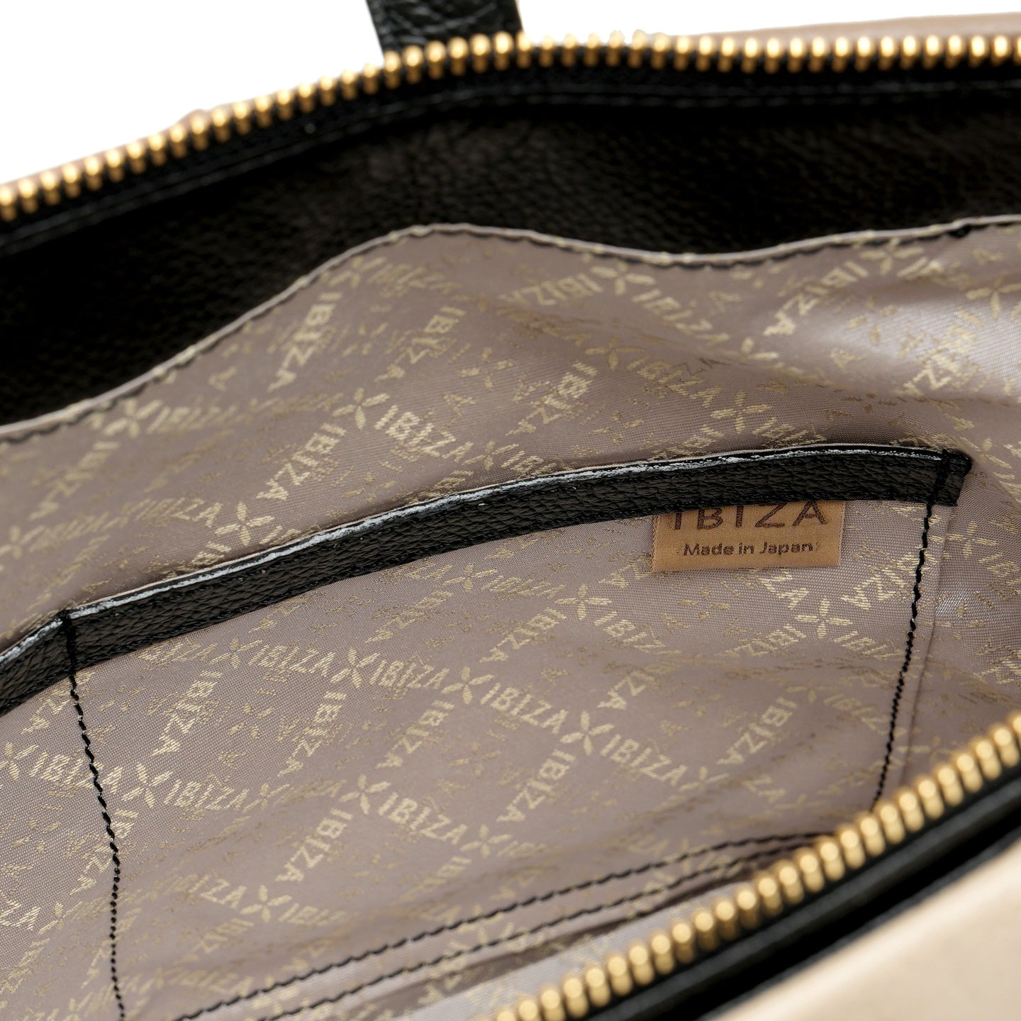 イリサール　2WAYバッグ