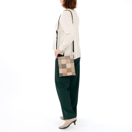 イリサール　ショルダーバッグ (S)