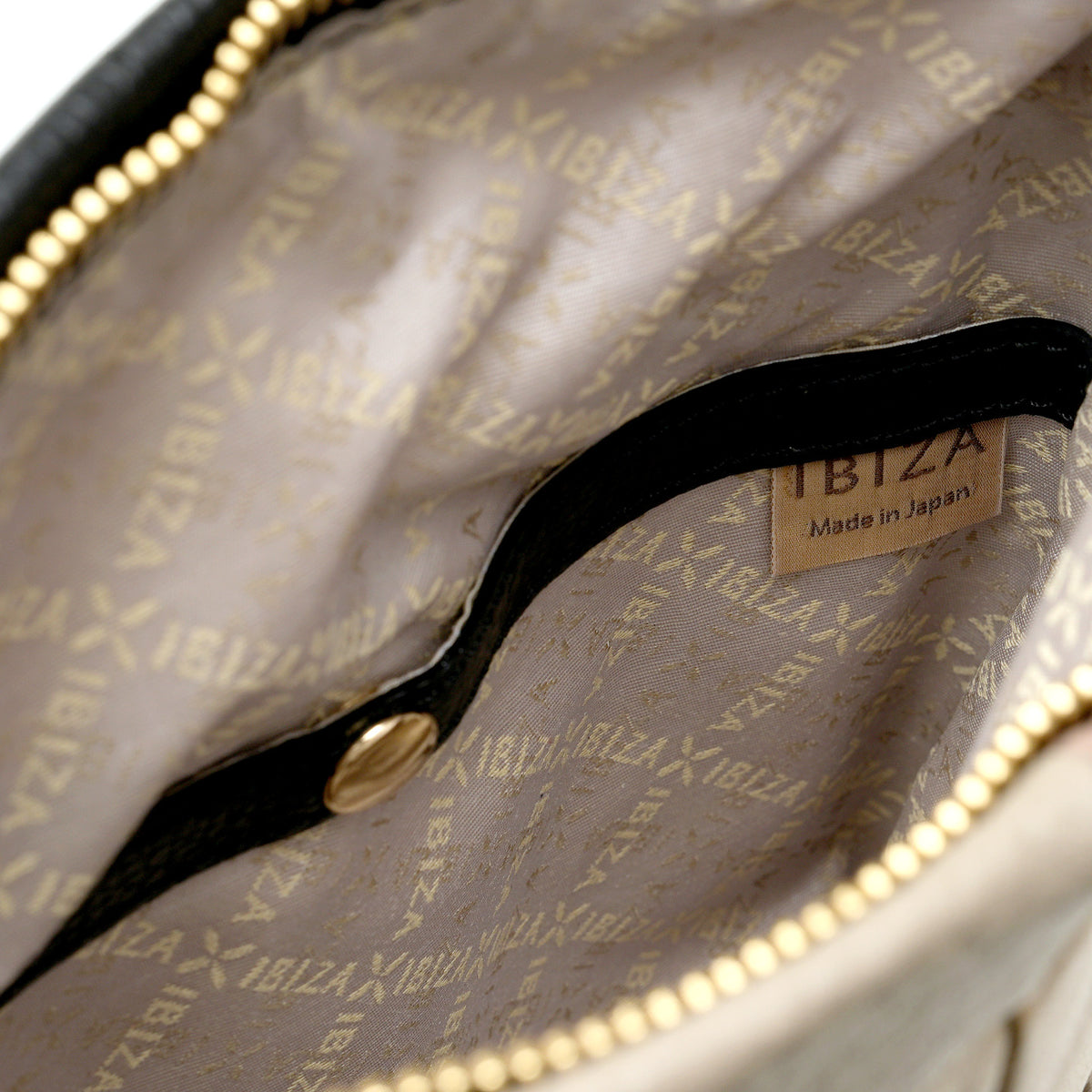 イリサール　ショルダーバッグ (S)