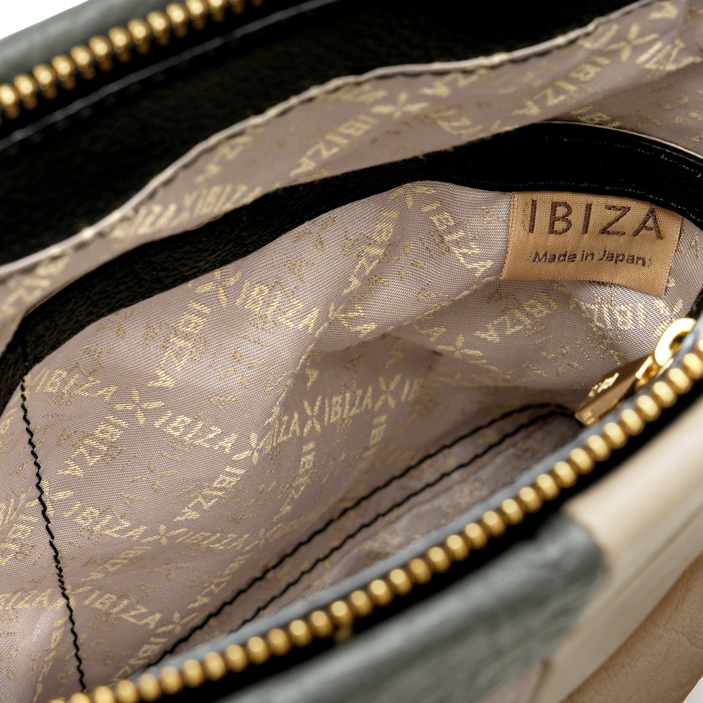 イリサール　ショルダーバッグ (M)