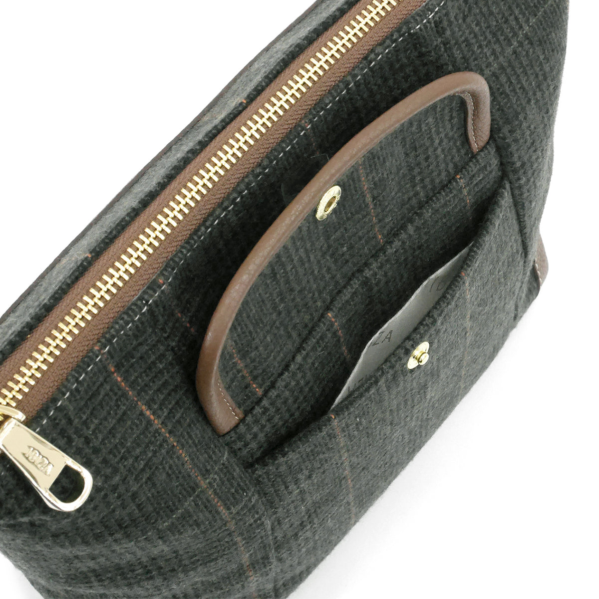 クアドロス　ショルダーバッグ